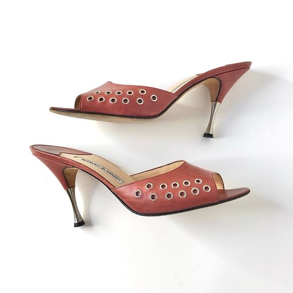 Manolo Blahnik Retro Vintage Brown Leather Grommet Slip On Mules Sandals 40 - Picture 5 of 9